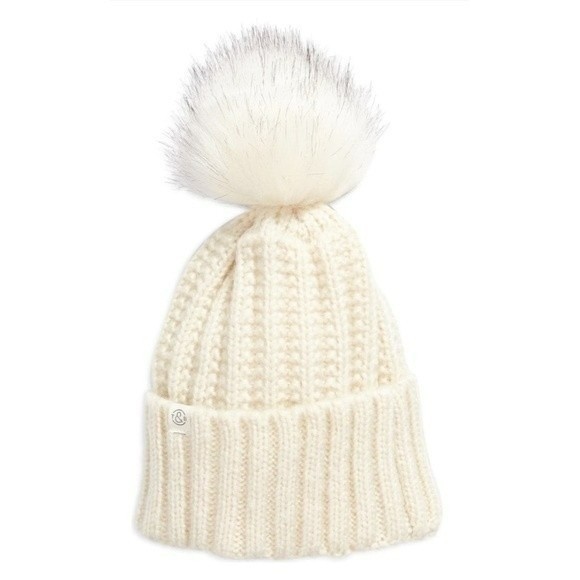 Treasure & Bond Accessories - Treasure & Bond Ivory Cuffed Beanie with Faux Fur Pom NWT
